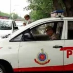 Car moved on public place, children also took away the thief with a car