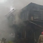 Fire broke out in a shop in Vasant Vihar Market